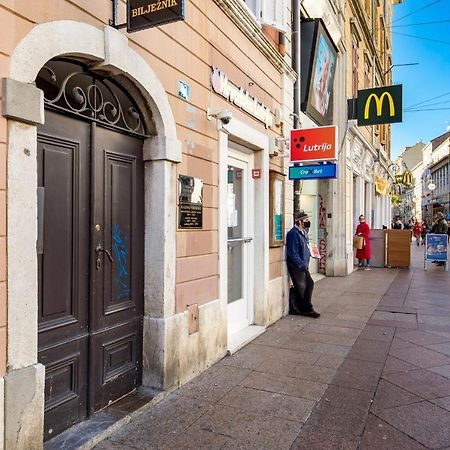 Appartamento Sweet Nest Korzo Fiume Esterno foto